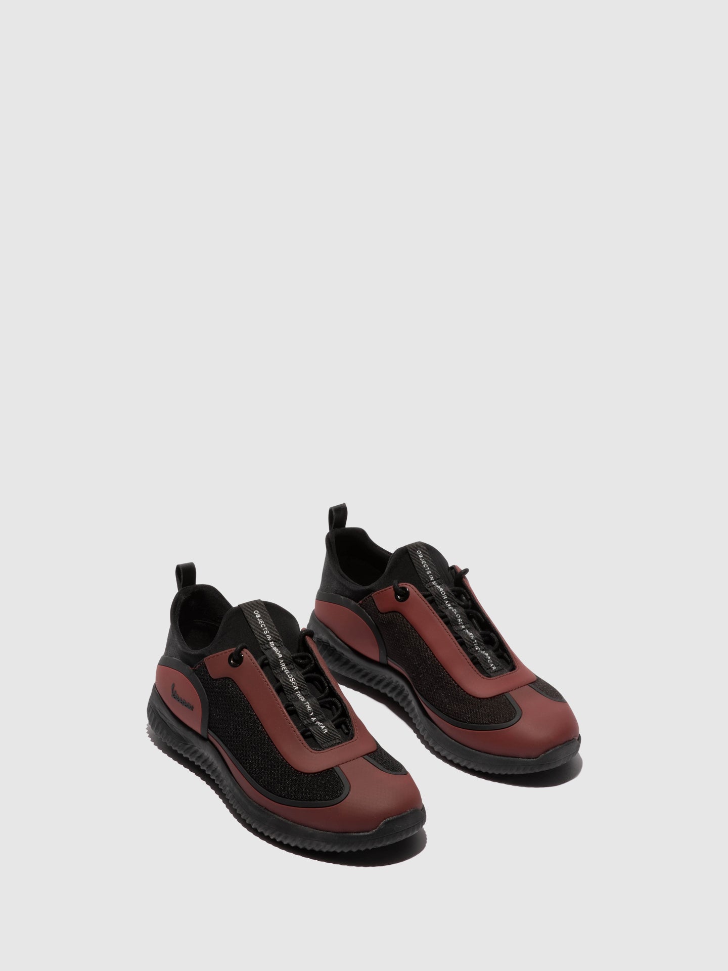 Vespa Sapatos com Atacadores em Vermelho Preto